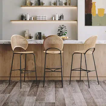 Барный стул из массива дерева в скандинавском стиле для домашней мебели Легкий роскошный стул для кафе и ресторана Стул для стойки Дизайнерский стул с высокой спинкой Барный стул